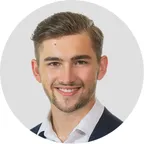 Portrait of Benedikt Schmid, Market access advisor at Smilamind